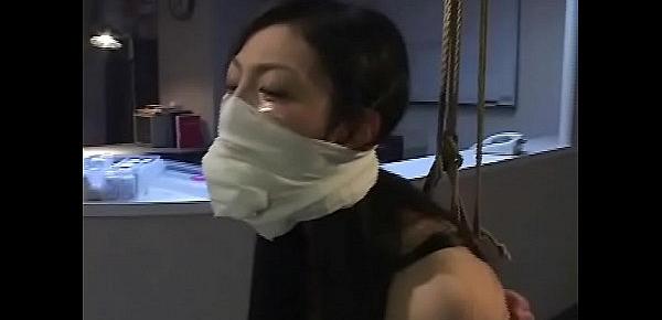  Dirty asian bitch Arimi Mizusaki is all tied up, gagged and whipped until she cries.WMV